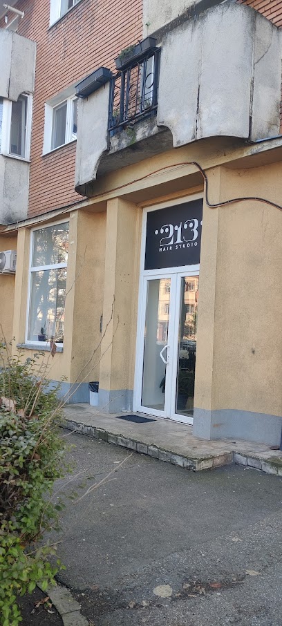 213 HAIR STUDIO