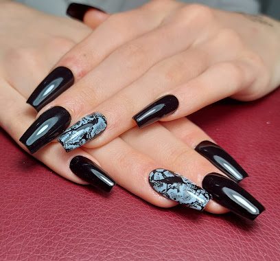 ALINA URBAN NAILS