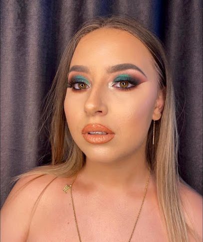 Alice Hanganu Make up Artist