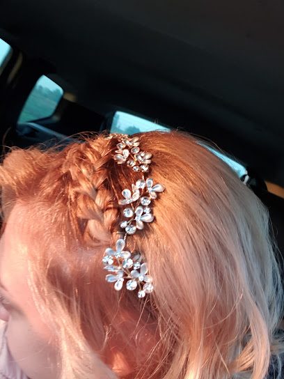 Ana Salon Style