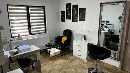 As Shine & Beauty Salon de înfrumusețare