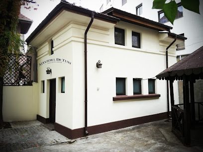 Atelierul de Tuns - barbershop frizerie