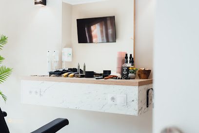 BEAUTY BOX