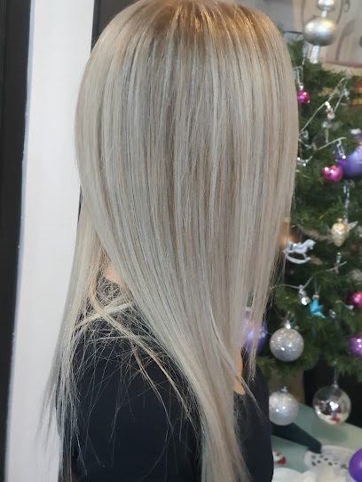 Beauty Salon by Oprea Simona