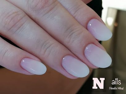 Claudia Nails