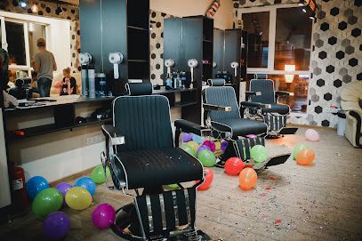 Cut Lounge & Coffee