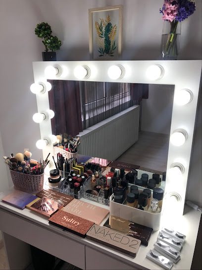 Dori's Make-up & Beauty