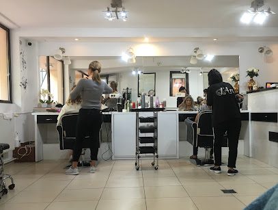 L'art Beauty Salon