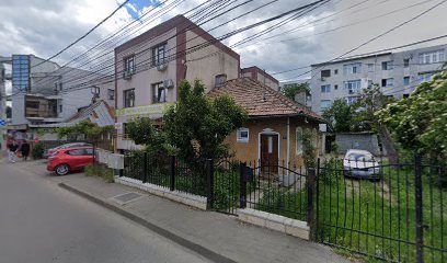 Luiza Budau Nail Academy