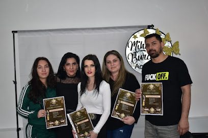 Mihaela Burcin Studio
