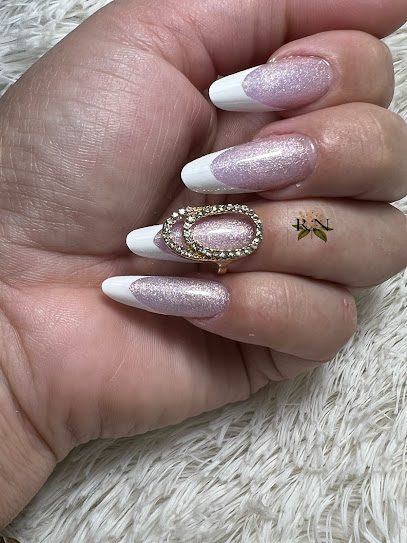 Nitu Ramona nails Art