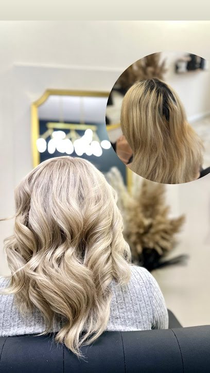 Salon Divine D.P.