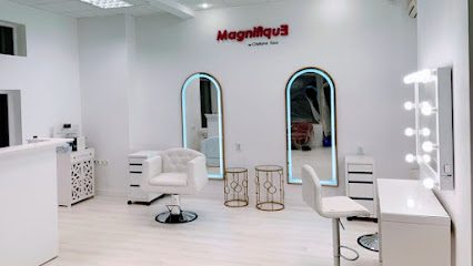 Salon Magnifique by Cristiana Taus (make-up artist)