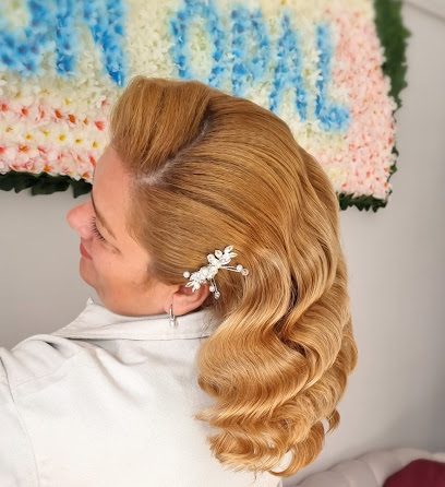 Salon Opal